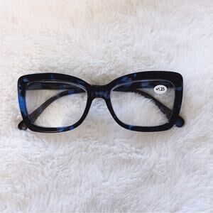 Leila Blue Cateye Oversized Reader Glasses